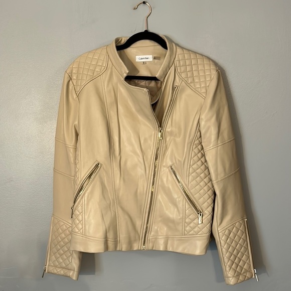 Calvin Klein Cream Faux Leather Moto Ribbed Jacket with Gold Hardware size XL - Picture 2 of 5